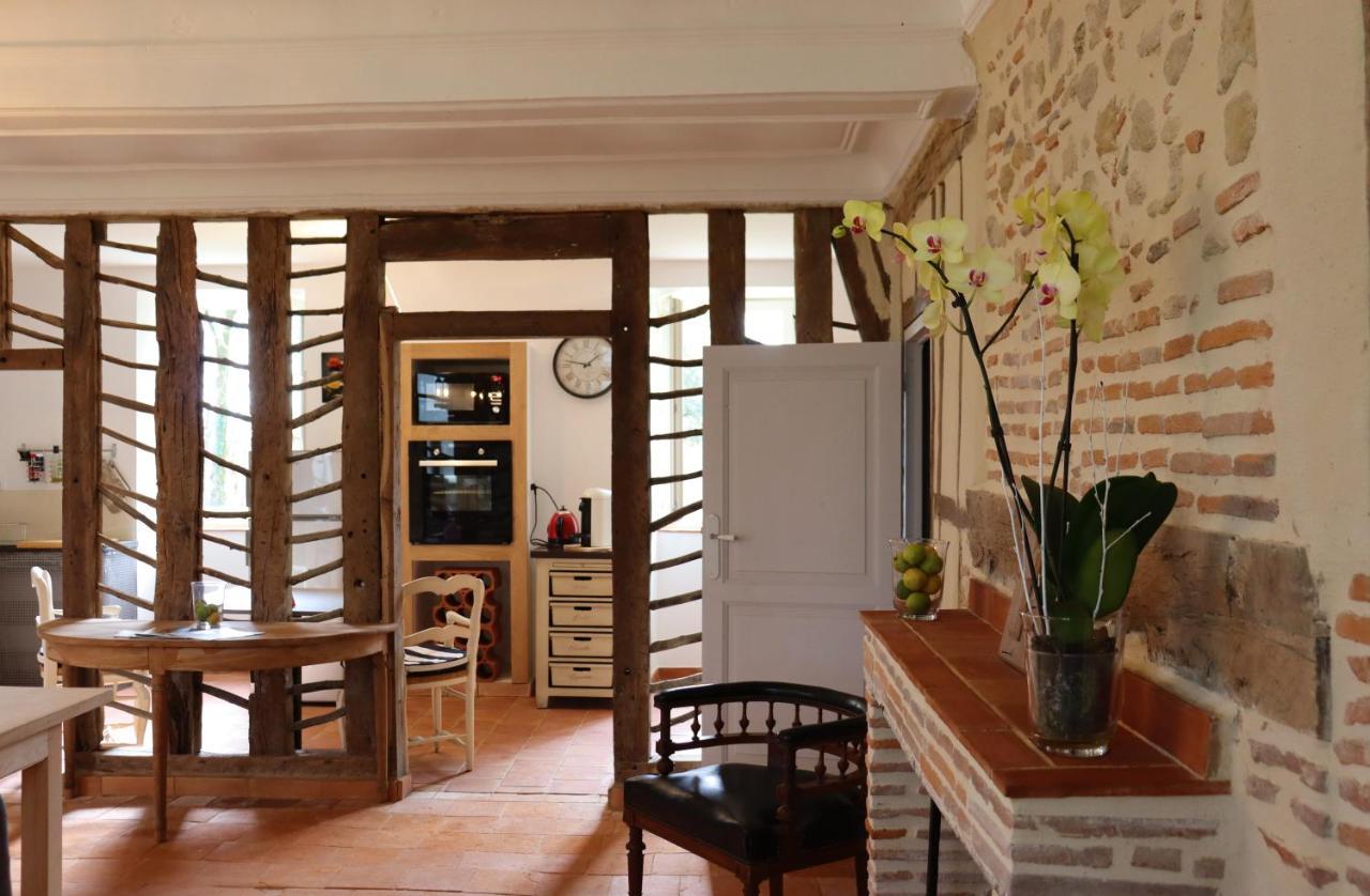Maison D'hôtes Sainte-Marie Mirande (Gers) Exterior foto